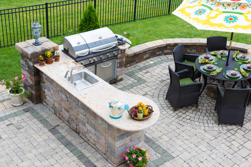 The Complete Outdoor Entertaining Experience: Lighting & Audio